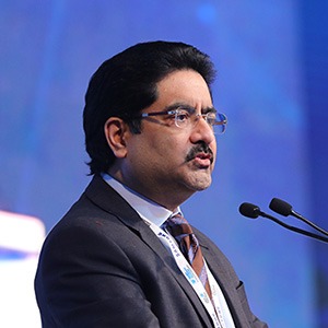 KUMAR MANGALAM贝拉