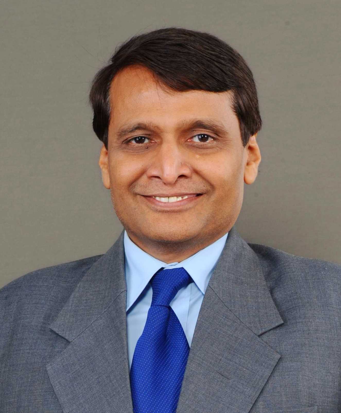 <strong>Chief Guest</strong> <br/> Suresh Prabhu, <span>Sherpa to Hon'ble Prime Minister of India for G20, G7 & Member of Parliament</span>