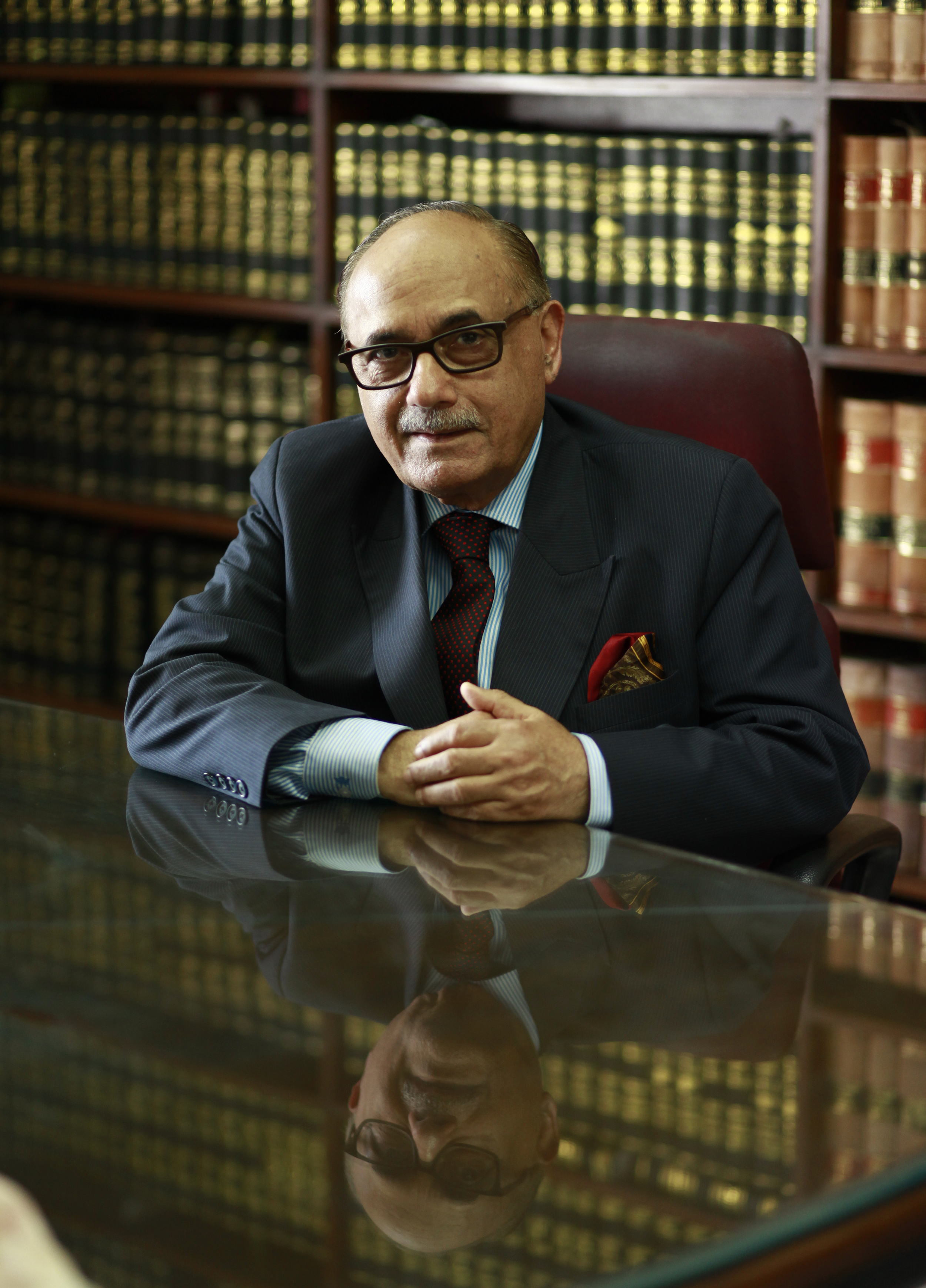 Dr. Lalit Bhasin, <span>President <br> The Bar Association of India & Society of Indian Law Firms (SILF)</span>