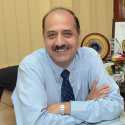Dr Ravi Gaur , <span>Director & Chair Medical Advisory Committee <br/> Oncquest Laboratories Ltd</span>