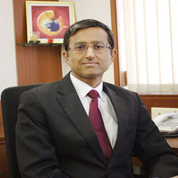 Gautam Khanna , <span>Chief Executive Officer <br/> PD Hinduja Hospital</span>