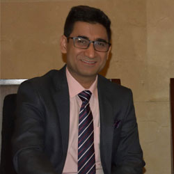 Dr Naveen Nishchal , <span><br/> Chairman Voice of Healthcare , Co Founder <br/> Meddo & Cygnus Hospitals</span>