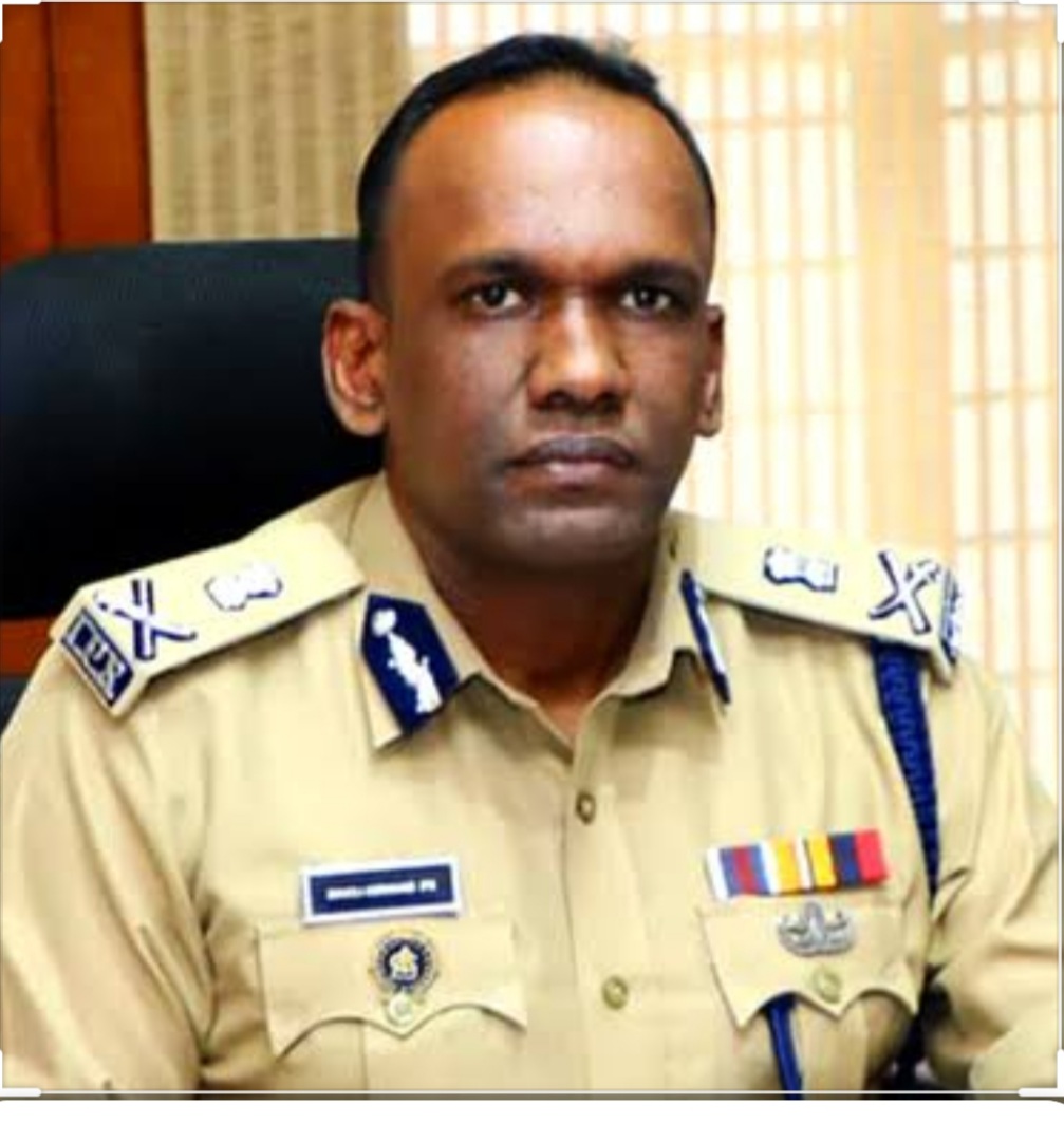 Manoj Abraham, <span>Additional Director General of Police, Headquarters & Nodal Oﬃcer, CyberDome, Thiruvananthapuram, Kerala Police</span>