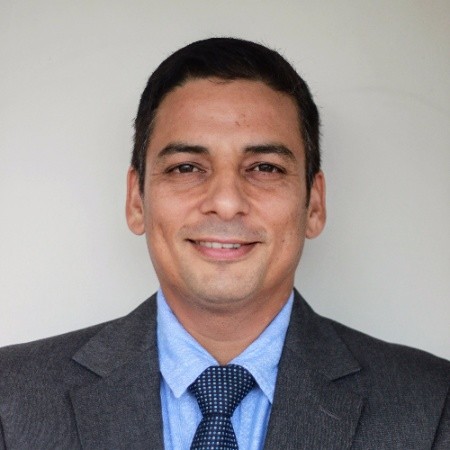 Ashutosh Dabral, <span>Chief Product Officer,<br>TataCliq</span>