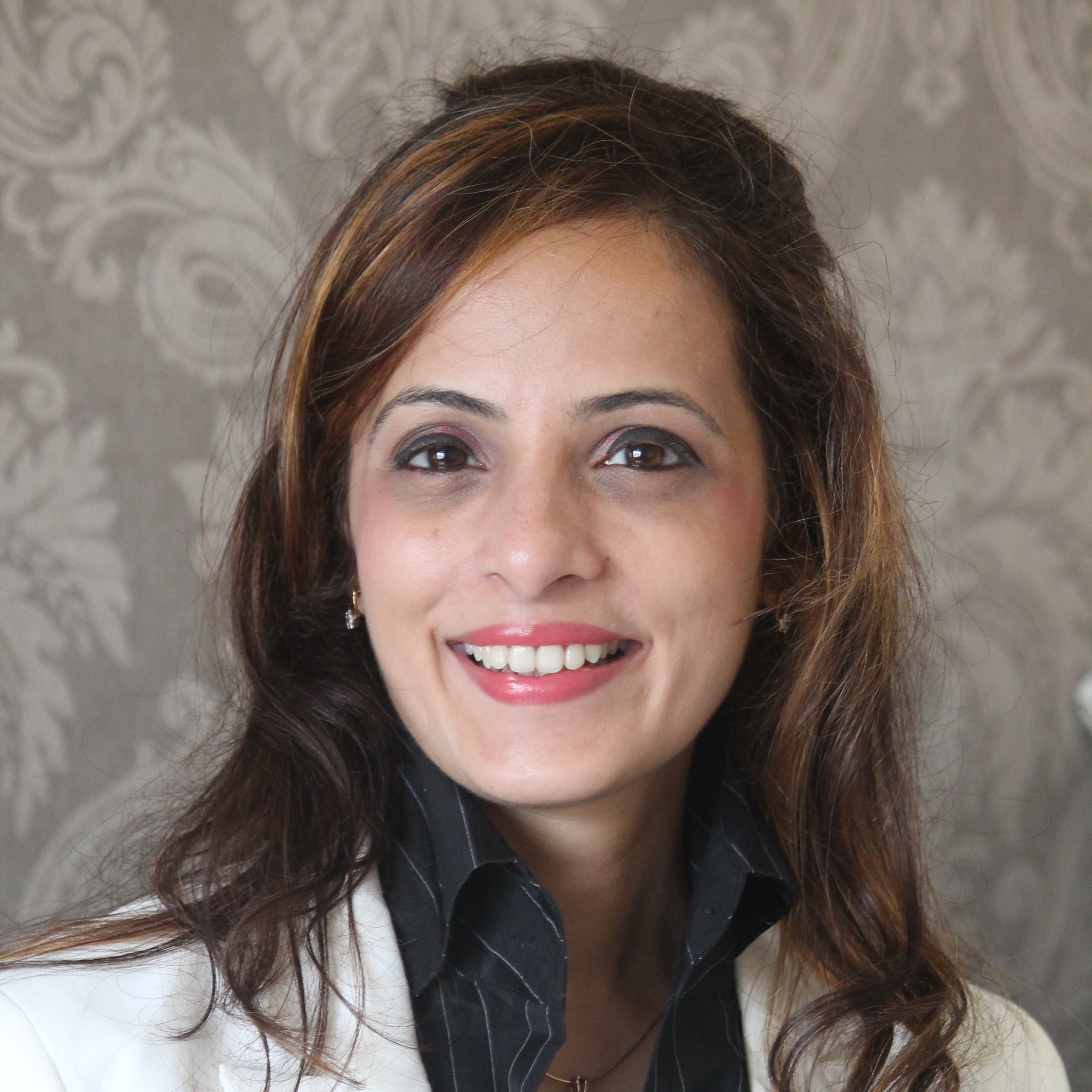 Parveen Mahtani, <span>Chief Legal Officer	<br> Mahindra Lifespace Developers Limited</span>