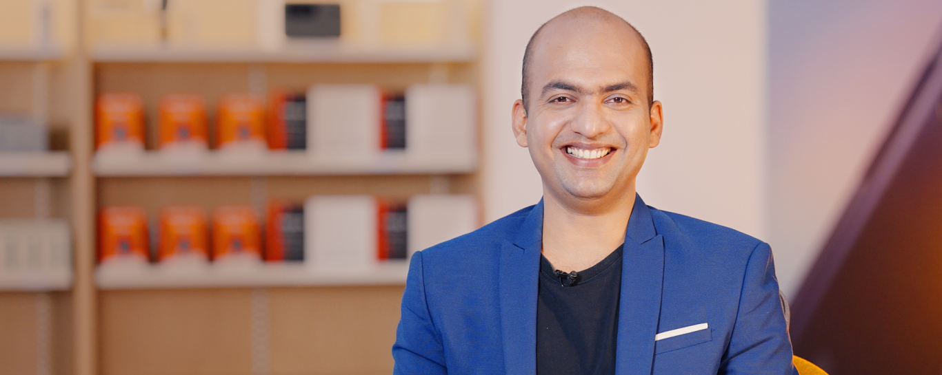 Manu Jain - Marketing smart | Navigating startups | Scaling businesses
